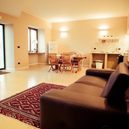 B&B Aurora Bergamo Bagian luar foto