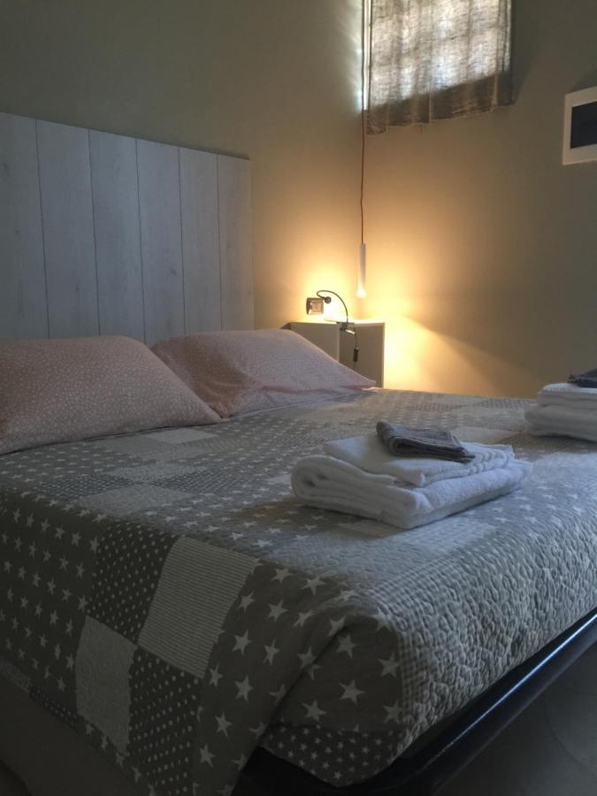 B&B Aurora Bergamo Bagian luar foto