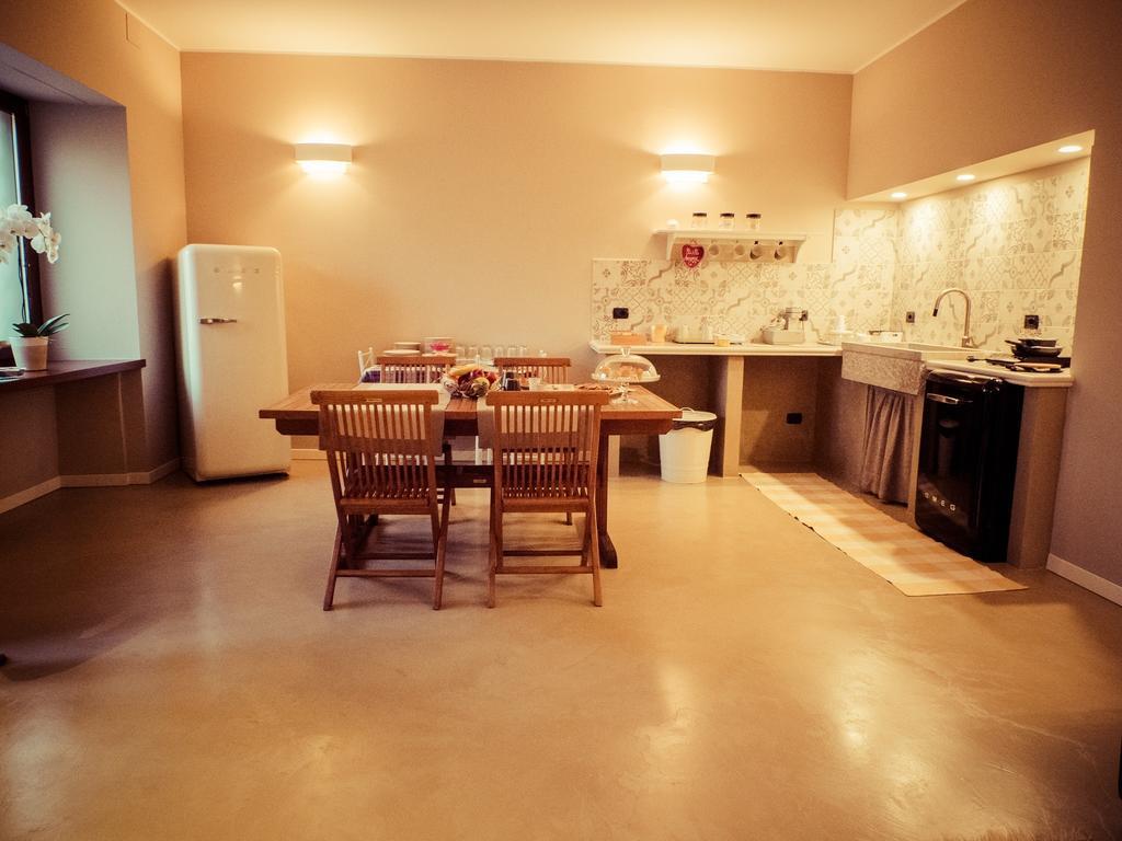 B&B Aurora Bergamo Bagian luar foto